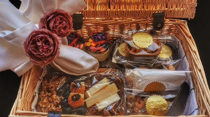 Traditional picnic